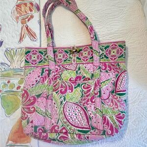 Vera Bradley Large Tote – Pink Swirls – Retired Toggle Style